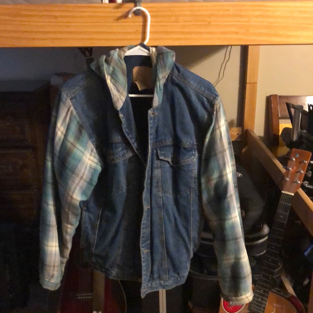 Arizona jean jacket with plaid sleeves